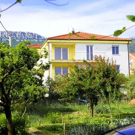 Apartment Ornamenta Kastela