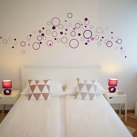 Ornamenta Apartment *