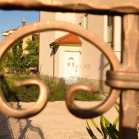 Appartement Ornamenta - 5min To - Free Parking