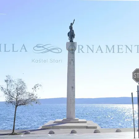 Ornamenta - 5min To - Free Parking Kaštela